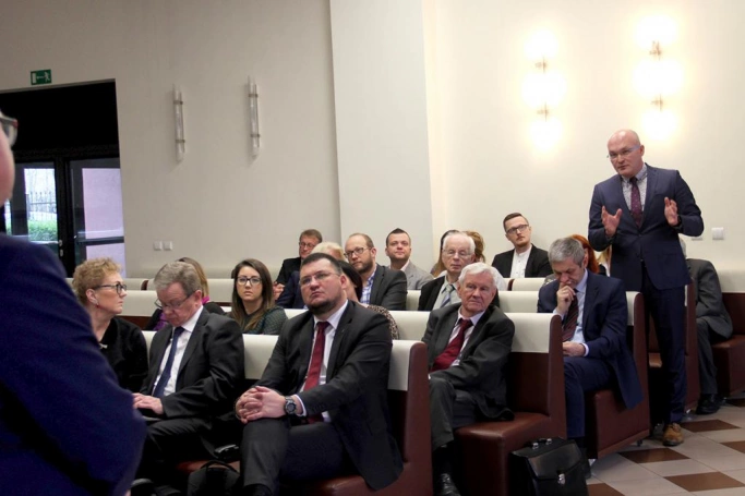 Zdjęcie nr 11 z galerii Spotkanie z prof. drem hab. Łukaszem Sułkowskim 