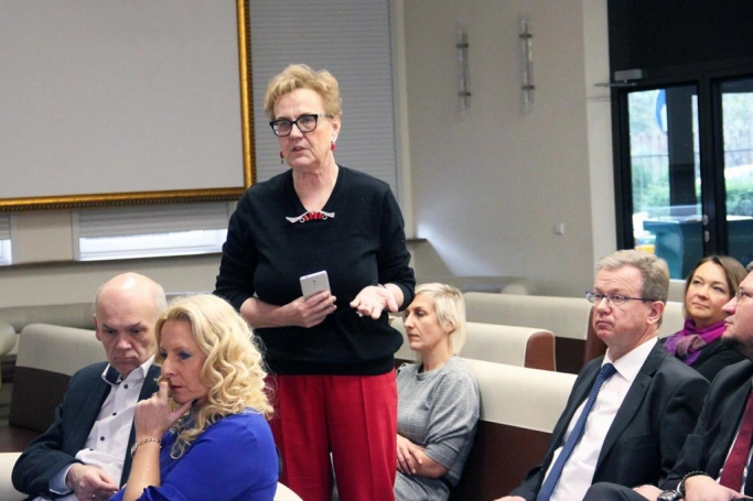 Zdjęcie nr 13 z galerii Spotkanie z prof. drem hab. Łukaszem Sułkowskim 