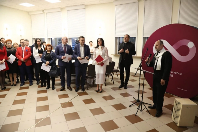 Zdjęcie nr 2 z galerii Spotkanie wigilijno-noworoczne w Akademii WSB