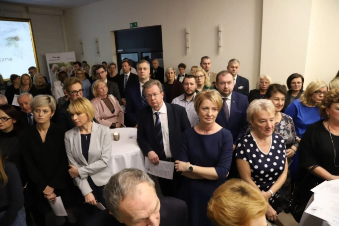 Zdjęcie nr 14 z galerii Spotkanie wigilijno-noworoczne w Akademii WSB