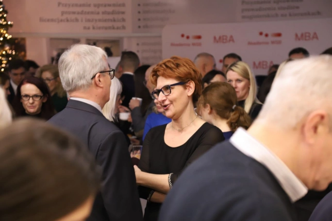 Zdjęcie nr 37 z galerii Spotkanie wigilijno-noworoczne w Akademii WSB
