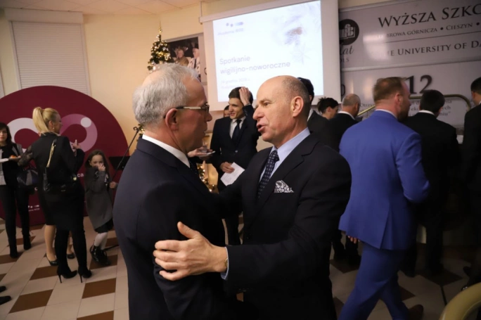 Zdjęcie nr 44 z galerii Spotkanie wigilijno-noworoczne w Akademii WSB