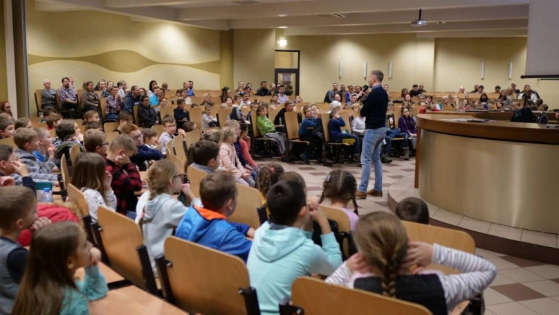 Zdjęcie nr 10 z galerii „Świat jest z klocków” – wykład dra Tomasza Rożka w Akademii WSB