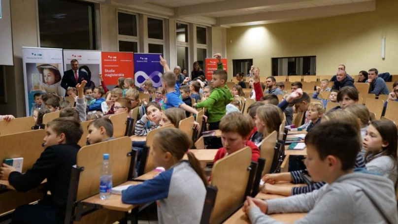 Zdjęcie nr 21 z galerii „Świat jest z klocków” – wykład dra Tomasza Rożka w Akademii WSB