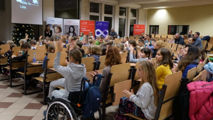 Zdjęcie nr 22 z galerii „Świat jest z klocków” – wykład dra Tomasza Rożka w Akademii WSB