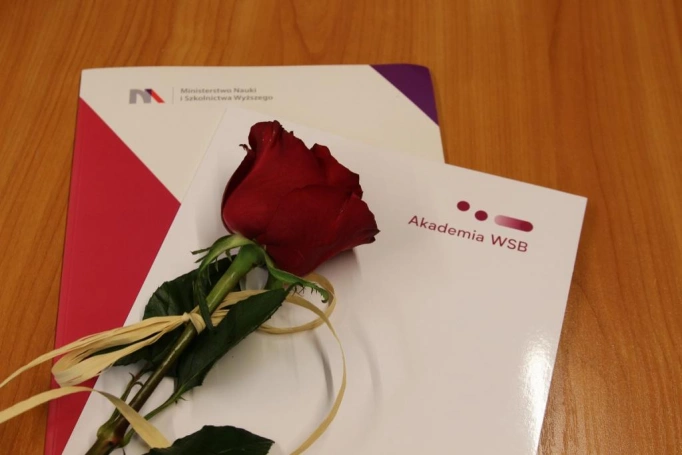 Zdjęcie nr 3 z galerii Studentka Akademii WSB stypendystką Ministra Nauki i Szkolnictwa Wyższego