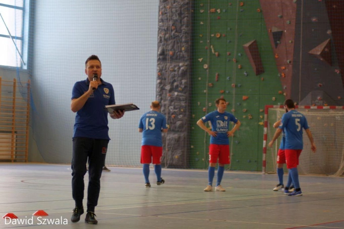 Zdjęcie nr 4 z galerii Wychowanie dzieci i młodzieży przez sport - Nowe możliwości - Futsal