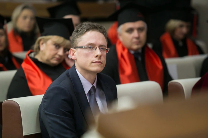 Zdjęcie nr 22 z galerii Absolwenci kierunku MBA (Partner kierunku: EY Academy of Business) odebrali dyplomy!