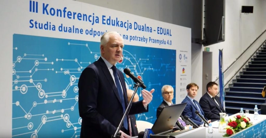 Zdjęcie nr 2 z galerii Studia dualne odpowiedzią na potrzeby Przemysłu 4.0
