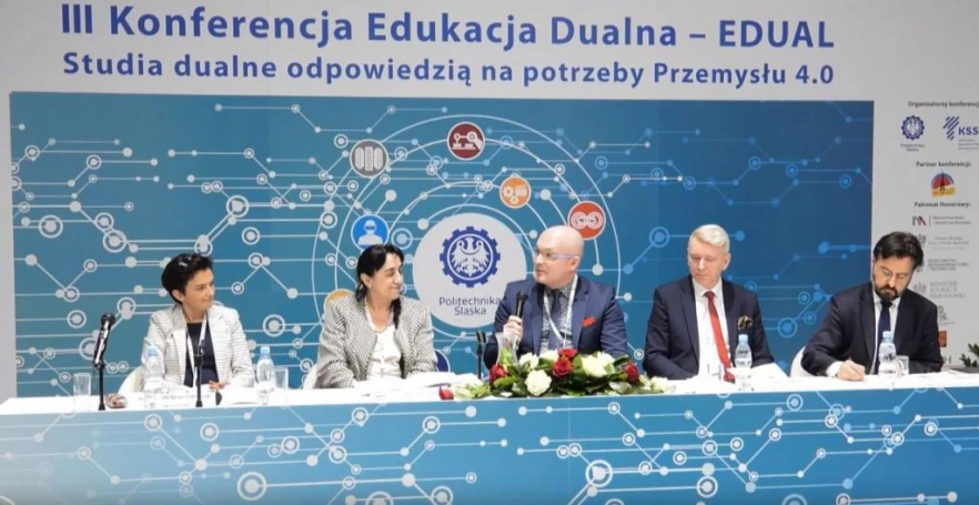 Zdjęcie nr 4 z galerii Studia dualne odpowiedzią na potrzeby Przemysłu 4.0