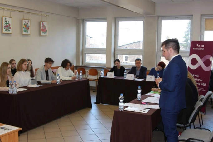 Zdjęcie nr 7 z galerii  Finał IV Turnieju Debat Oksfordzkich. "Złoty Argument 2019" w rękach liceum z Tychów