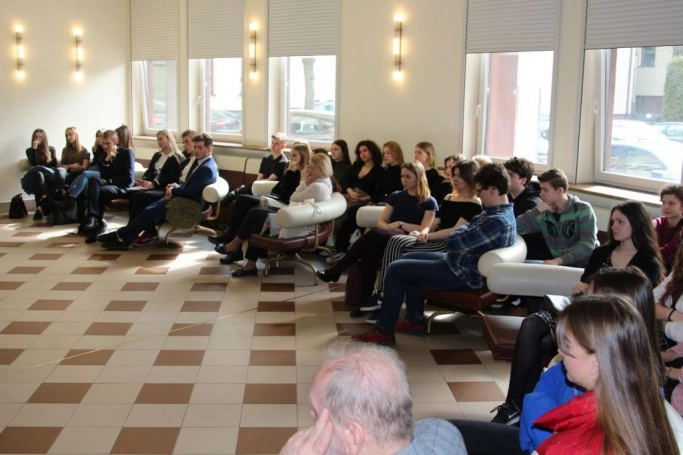 Zdjęcie nr 14 z galerii  Finał IV Turnieju Debat Oksfordzkich. "Złoty Argument 2019" w rękach liceum z Tychów