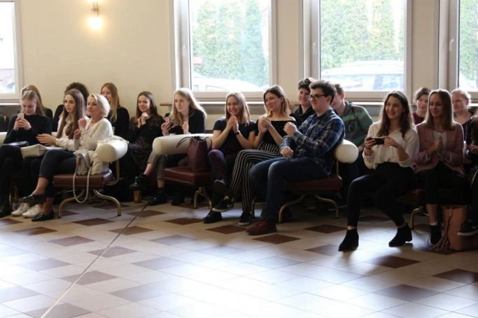 Zdjęcie nr 19 z galerii  Finał IV Turnieju Debat Oksfordzkich. "Złoty Argument 2019" w rękach liceum z Tychów