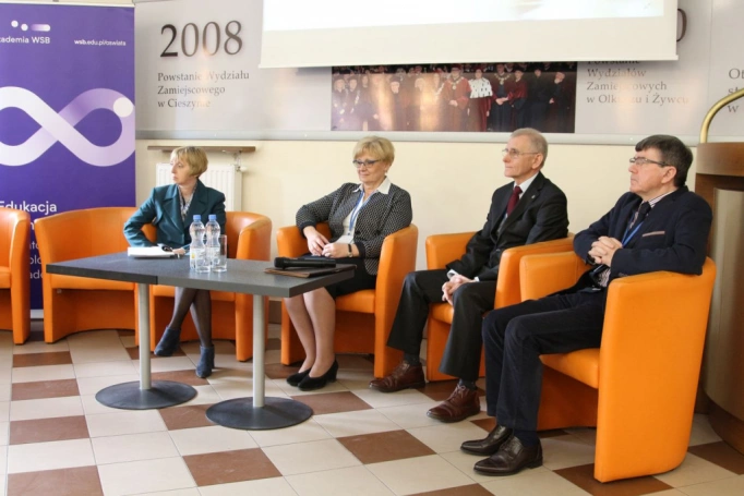 Zdjęcie nr 20 z galerii III Konferencja Naukowa z cyklu „Sukcesy i wyzwania w naukach o zarządzaniu. Od tradycji do współczesności”