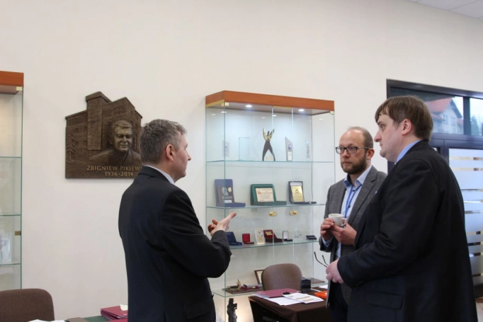 Zdjęcie nr 34 z galerii III Konferencja Naukowa z cyklu „Sukcesy i wyzwania w naukach o zarządzaniu. Od tradycji do współczesności”