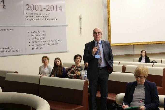 Zdjęcie nr 50 z galerii III Konferencja Naukowa z cyklu „Sukcesy i wyzwania w naukach o zarządzaniu. Od tradycji do współczesności”