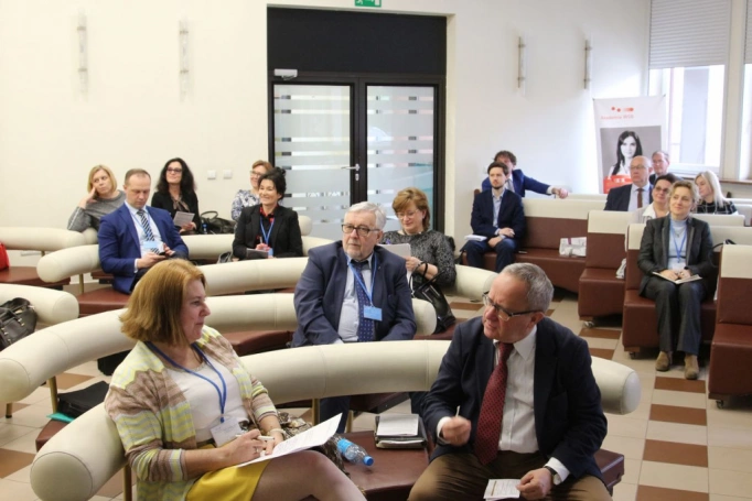 Zdjęcie nr 51 z galerii III Konferencja Naukowa z cyklu „Sukcesy i wyzwania w naukach o zarządzaniu. Od tradycji do współczesności”