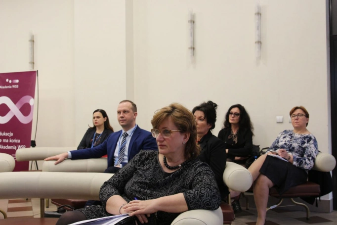 Zdjęcie nr 53 z galerii III Konferencja Naukowa z cyklu „Sukcesy i wyzwania w naukach o zarządzaniu. Od tradycji do współczesności”