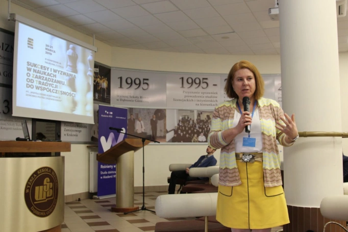 Zdjęcie nr 60 z galerii III Konferencja Naukowa z cyklu „Sukcesy i wyzwania w naukach o zarządzaniu. Od tradycji do współczesności”