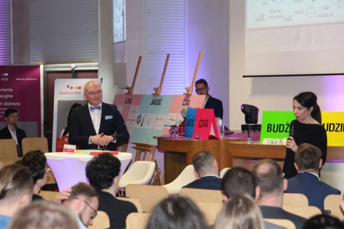 Zdjęcie nr 2 z galerii Eksperci z zakresu Zarządzania Projektami spotkali się w Akademii WSB