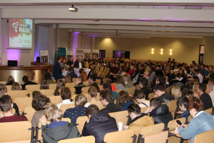 Zdjęcie nr 67 z galerii 15 Festiwal Nauki Akademii WSB