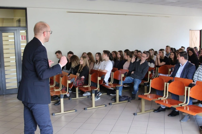Zdjęcie nr 175 z galerii 15 Festiwal Nauki Akademii WSB