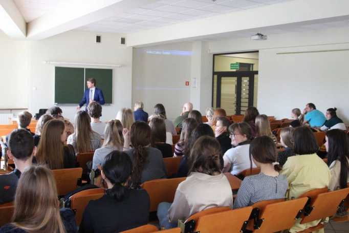 Zdjęcie nr 177 z galerii 15 Festiwal Nauki Akademii WSB