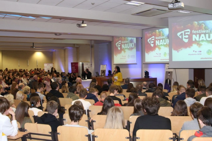 Zdjęcie nr 185 z galerii 15 Festiwal Nauki Akademii WSB