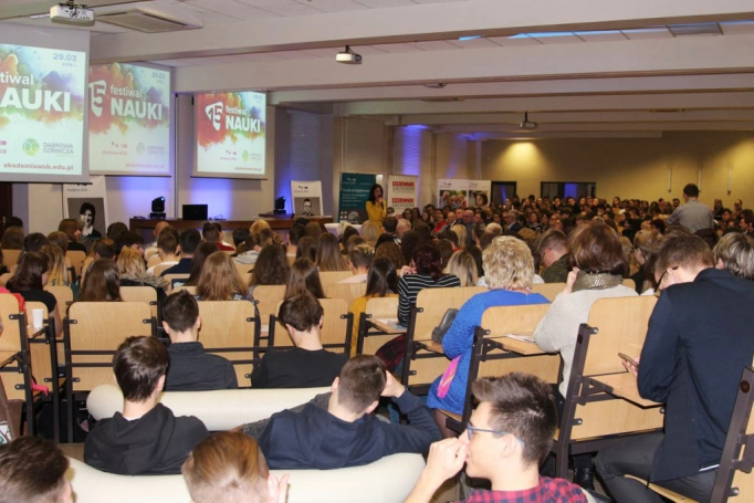 Zdjęcie nr 190 z galerii 15 Festiwal Nauki Akademii WSB