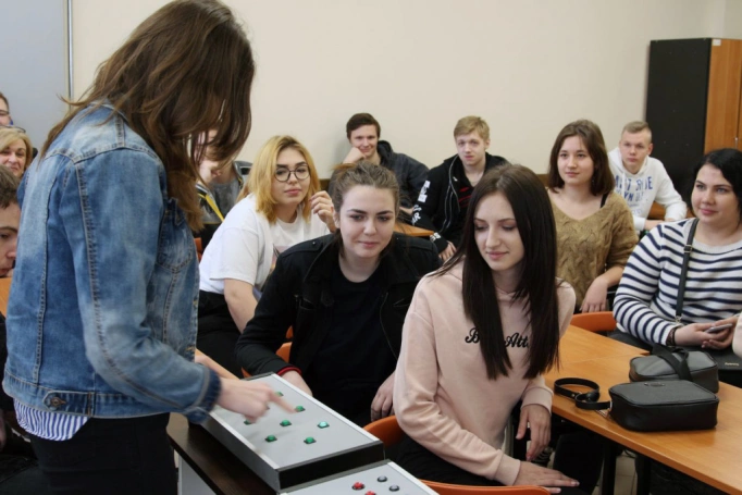 Zdjęcie nr 55 z galerii 15 Festiwal Nauki Akademii WSB
