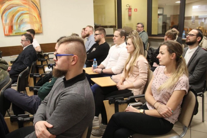 Zdjęcie nr 5 z galerii Jak budować relacje i motywować pracowników online? Spotkanie w ramach TNOIK