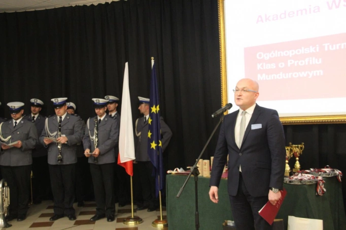 Zdjęcie nr 1 z galerii Błoto, lodowata woda, drut kolczasty, czyli VIII Ogólnopolski Turniej Klas o Profilu Mundurowym 