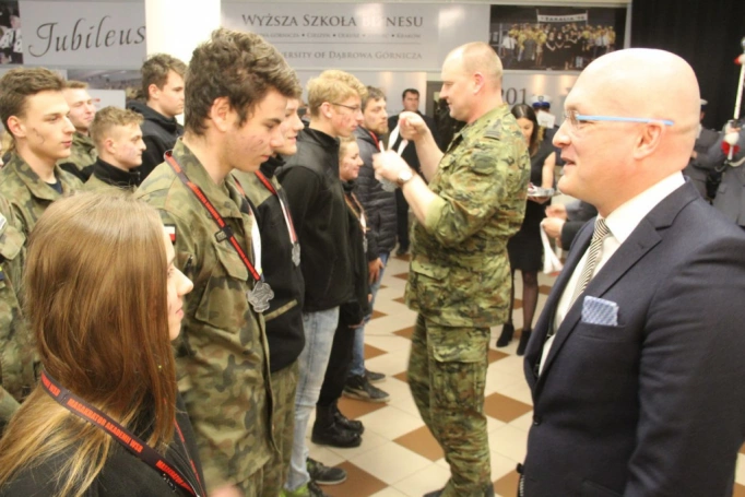 Zdjęcie nr 17 z galerii Błoto, lodowata woda, drut kolczasty, czyli VIII Ogólnopolski Turniej Klas o Profilu Mundurowym 
