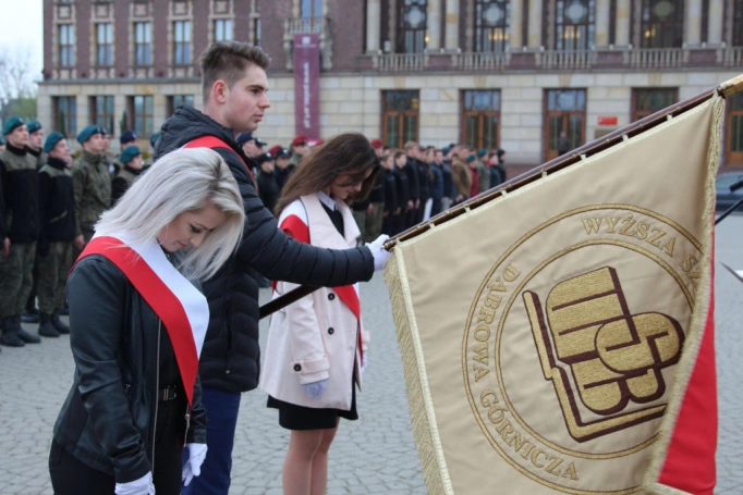 Zdjęcie nr 42 z galerii Błoto, lodowata woda, drut kolczasty, czyli VIII Ogólnopolski Turniej Klas o Profilu Mundurowym 