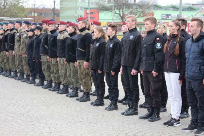 Zdjęcie nr 43 z galerii Błoto, lodowata woda, drut kolczasty, czyli VIII Ogólnopolski Turniej Klas o Profilu Mundurowym 