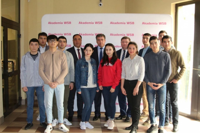 Zdjęcie nr 2 z galerii International Week w Akademii WSB 