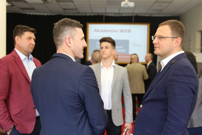 Zdjęcie nr 6 z galerii Spotkanie firm rodzinnych w Akademii WSB