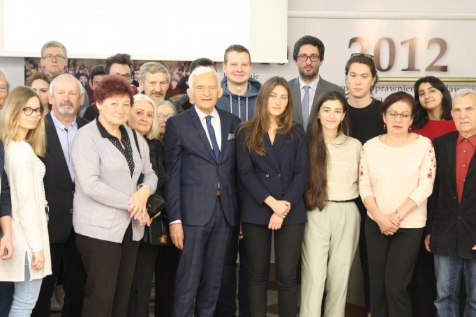 Zdjęcie nr 17 z galerii Wizyta prof. Jerzego Buzka w Akademii WSB