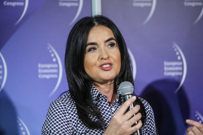 Zdjęcie nr 3 z galerii Rektor Akademii WSB ekspertem XI Europejskiego Kongresu Gospodarczego