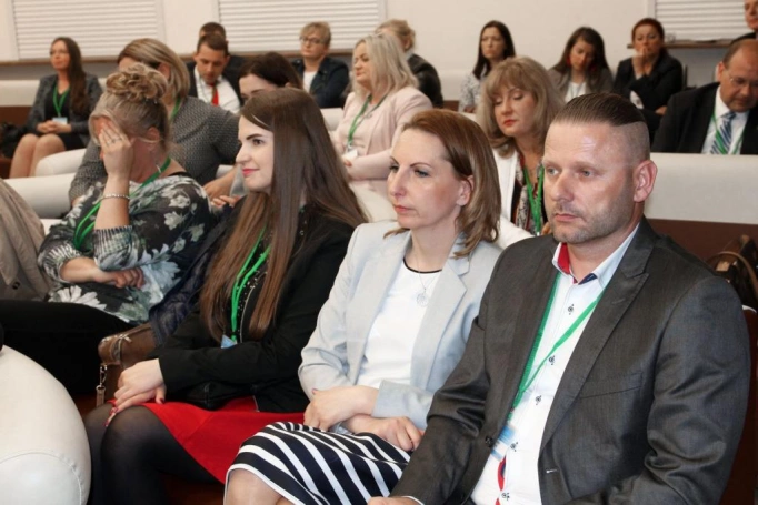Zdjęcie nr 20 z galerii Doktoranci z całej Polski dyskutowali o paradygmatach współczesnego zarządzania organizacjami