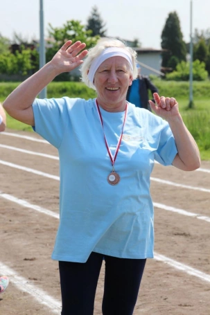 Zdjęcie nr 6 z galerii Słuchacze UTW Akademii WSB z medalami XI Olimpiady Seniorów w Łazach