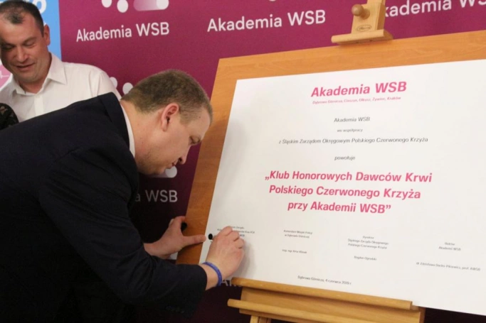 Zdjęcie nr 10 z galerii Honorowi Dawcy Krwi Akademii WSB