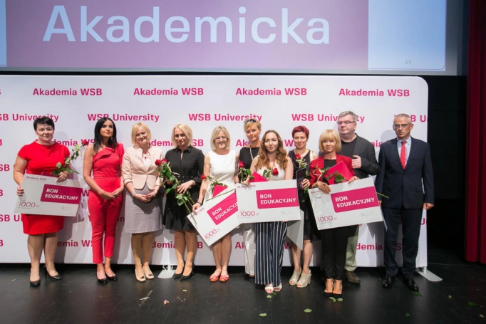 Zdjęcie nr 28 z galerii  Duma, radość i wzruszenie – Gala Akademicka zakończenia studiów podyplomowych