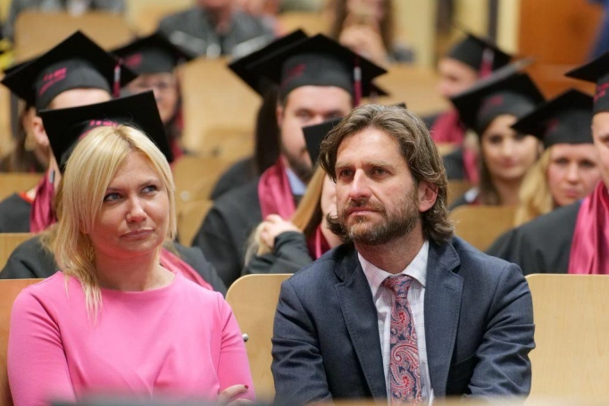 Zdjęcie nr 23 z galerii Absolwenci studiów I i II stopnia odebrali dyplomy!