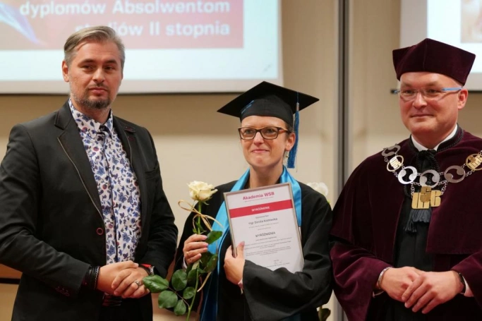 Zdjęcie nr 33 z galerii Absolwenci studiów I i II stopnia odebrali dyplomy!