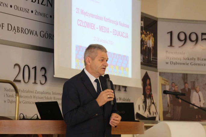 Zdjęcie nr 1 z galerii 27. Międzynarodowa Konferencja Naukowa "Człowiek-Media-Edukacja"