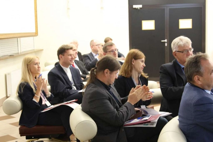 Zdjęcie nr 7 z galerii 27. Międzynarodowa Konferencja Naukowa "Człowiek-Media-Edukacja"