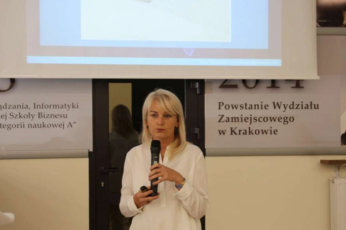 Zdjęcie nr 9 z galerii 27. Międzynarodowa Konferencja Naukowa "Człowiek-Media-Edukacja"