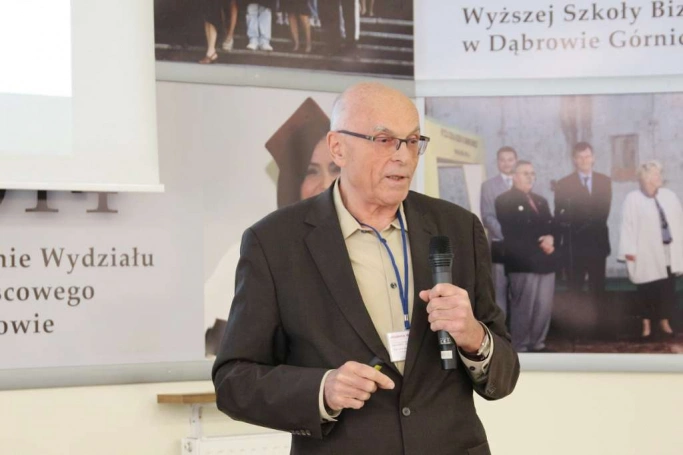 Zdjęcie nr 8 z galerii 27. Międzynarodowa Konferencja Naukowa "Człowiek-Media-Edukacja"