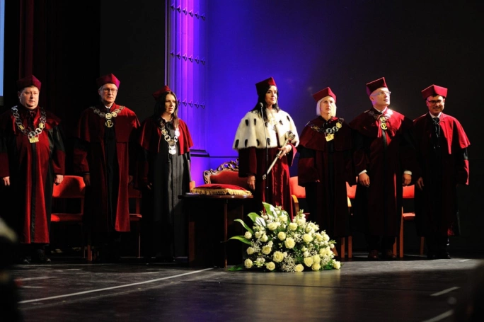 Zdjęcie nr 25 z galerii Vivat Academia, vivant Professores!